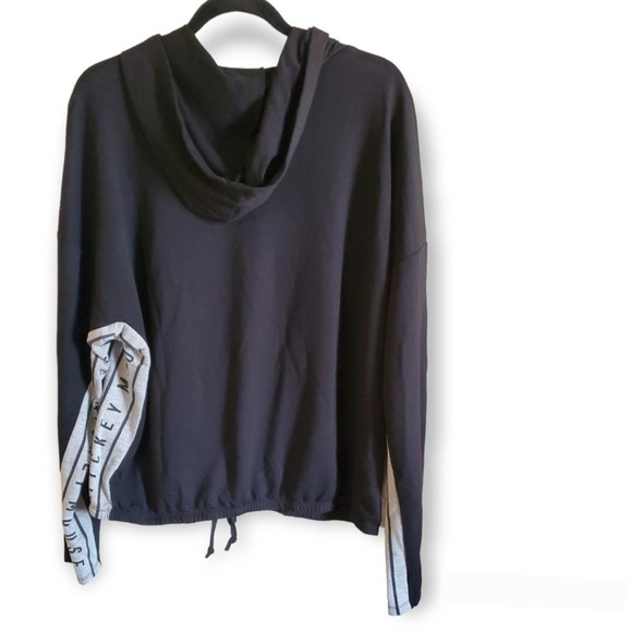 DISNEY Mickey Mouse Black Lightweight hooded Sweatshirt Size Junior XXXL(21) - Picture 2 of 7